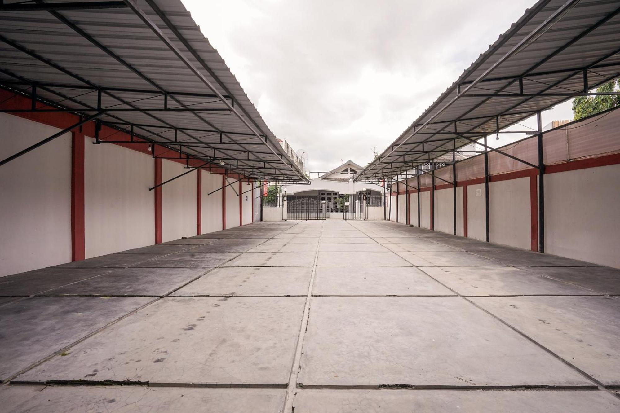 Hotel O Seturan Near Hartono Mall Yogyakarta Formerly Maleo Kostel Kejayan Bagian luar foto